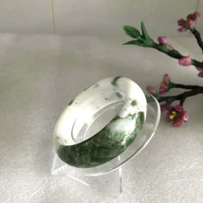 Vòng tay đá cẩm thạch xanh ngọc tự nhiên 100% cho người mệnh Hỏa và Mộc