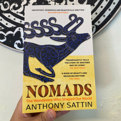 Sách - Nomads: The Wanderers Who Shaped Our World by Anthony Sattin | World History English Book