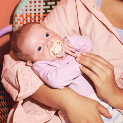 Ty Ngậm Sơ Sinh Newborn Cho Bé Tommee Tippee 0-2 Tháng (Vỉ Đôi) 