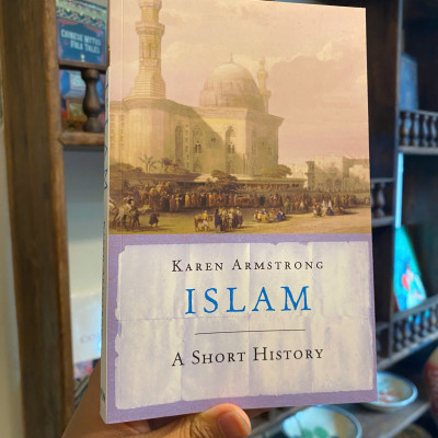 Sách - Islam: A Short History by Karen Armstrong | History / Religion Nonfiction / Ngoại văn