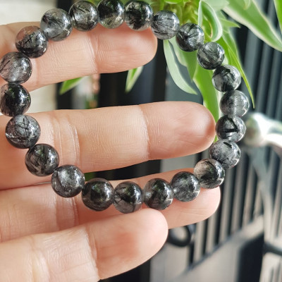 Vòng tay thạch anh tóc đen tự nhiên nữ size hạt 8mm màu đen trắng bóng đẹp hợp mệnh thủy mệnh Mộc đeo đẹp may mắn hợp mệnh tuổi tốt sức khỏe công việc  ạ