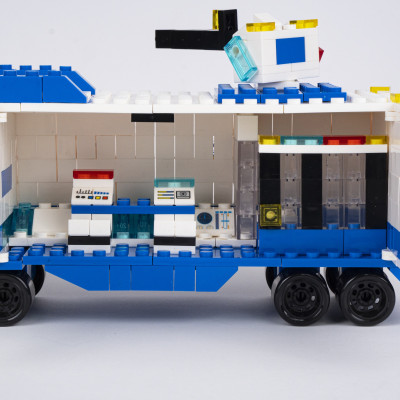 Đồ chơi lắp ráp Xe cảnh sát 6 trong 1 – Police Car - Toys & Joys