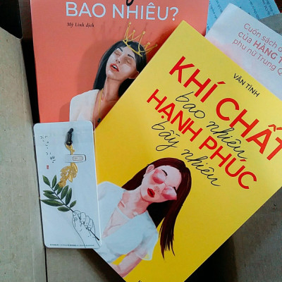Combo Bạn Đắt Giá Bao Nhiêu + Khí Chất Bao Nhiêu - Hạnh Phúc Bấy Nhiêu (Tặng Kèm Bút Chì Xinh - Bản đặc biệt)