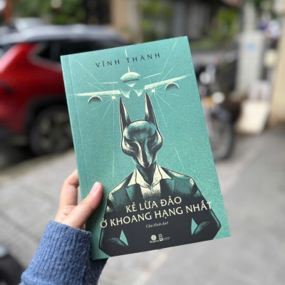 Sách - Kẻ lừa đảo ở khoang hạng nhất (Nhã Nam HCM)