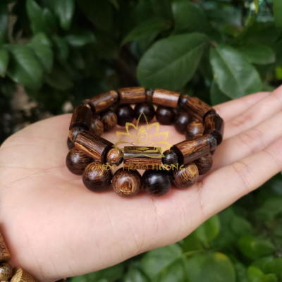 Vòng Tay Trầm Hương Trụ Trúc Sánh Chìm Tự Nhiên