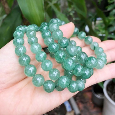 Vòng Đá Thạch Anh Dâu Tây Xanh Cho Người Mạng Mộc Và Mạng Hỏa (10 Li)