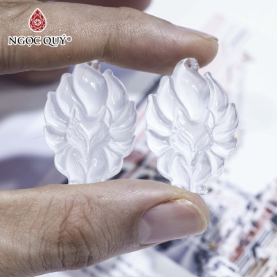 Mặt dây chuyền hồ ly đá mã não trắng mệnh thủy, kim - Ngọc Quý Gemstones