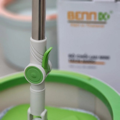 Bộ chổi lau nhà tách nước bẩn mini thông minh Bennix BN-688SM
