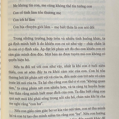 Làm Cha Mẹ  Tỉnh Thức - Chuyển Hóa Bản Thân, Trao Quyền Cho Con Cái