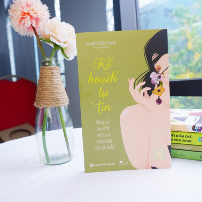 Bộ 4 Cuốn Sách Cẩm Nang Tuyệt Mật Của Phụ Nữ: Xé Vài Trang Thanh Xuân, Kế hoạch tự tin, Sống Kỷ Luật, Biết Kiềm Chế Và Sống An Nhiên Đời Bình Yên