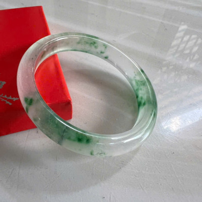 Vòng Tay Nữ Bản Hẹ Đá Mã Não DuLong Trắng Xanh Rong Biển 3 bên cân xứng Trong Bóng Đẹp Ni 56mm Cao 10mm Dầy 7mm Món quà tặng Nữ 53kg - 58kg đeo tay xinh rẻ đẹp ý nghĩa ạ