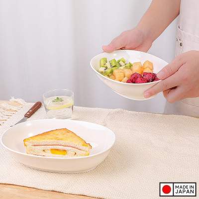 Đĩa bầu dục sâu lòng màu trắng 1.0L - Hàng nội địa Nhật Bản nhập khẩu chính hãng
