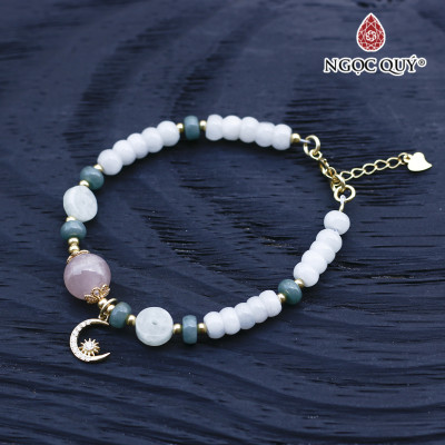 Vòng cẩm thạch phỉ thúy phối thạch anh hồng charm bạc mạ vàng - Ngọc Quý Gemstones