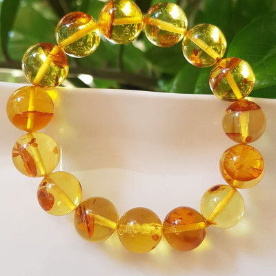 Vòng Hổ Phách tự nhiên Size Nam 14,5mm Vòng Vip cao cấp sịn hiếm quá đẹp xuất sắc 14,5mm Đá Hổ Phách Màu Vàng Anh trong bắt ánh sáng ánh lên quá đẹp đẳng cấp sang luôn Vòng chuẩn hợp Nam mệnh Kim mệnh Thổ mệnh Thủy đeo ạ