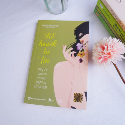 Bộ 4 Cuốn Sách Cẩm Nang Tuyệt Mật Của Phụ Nữ: Xé Vài Trang Thanh Xuân, Kế hoạch tự tin, Sống Kỷ Luật, Biết Kiềm Chế Và Sống An Nhiên Đời Bình Yên