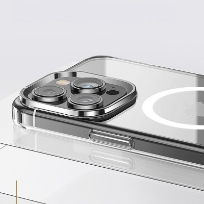 Ốp lưng trong cho iPhone 15 Pro Max / 15 Pro hiệu Likgus Crystal sạc nam châm từ tính, chống ố vàng, bảo vệ camera - Hàng nhập khẩu