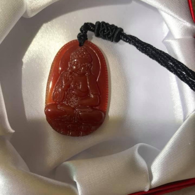 MẶT A DI ĐÀ 3CM ĐỘ NỮ  TUỔI TUẤT HỢI  ĐÁ MÃ NÃO ĐỎ