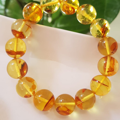 Vòng Hổ Phách tự nhiên Size Nam 14,5mm Vòng Vip cao cấp sịn hiếm quá đẹp xuất sắc 14,5mm Đá Hổ Phách Màu Vàng Anh trong bắt ánh sáng ánh lên quá đẹp đẳng cấp sang luôn Vòng chuẩn hợp Nam mệnh Kim mệnh Thổ mệnh Thủy đeo ạ