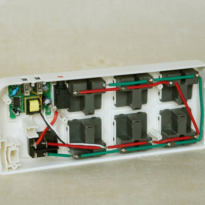 Ổ Cắm Dài 3 Lỗ Kèm Cổng USB Dobo Electric Korea (16A - 3m) - Trắng