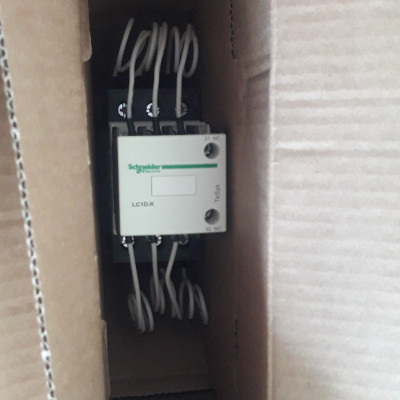 Khởi động từ LC1DMKM7 Contactor Tụ Bù 3P 25Kvar 220V