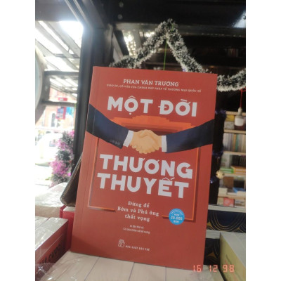 Sách-Một Đời Thương Thuyết