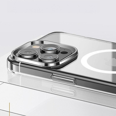 Ốp lưng trong cho iPhone 15 Pro Max / 15 Pro hiệu Likgus Crystal sạc nam châm từ tính, chống ố vàng, bảo vệ camera - Hàng chính hãng