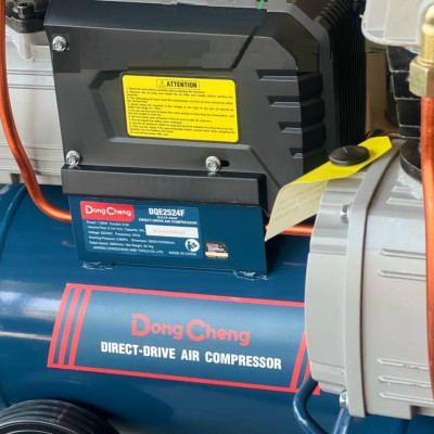 MÁY NÉN KHÍ DẦU 24L 1500W DONGCHENG DQE 2524F - HÀNG CHÍNH HÃNG