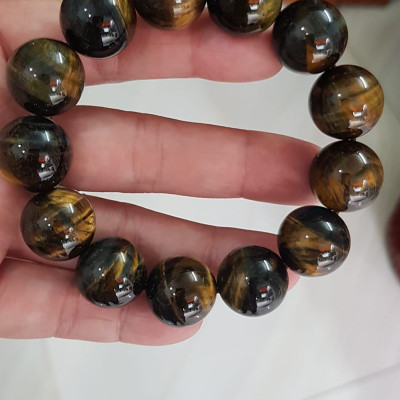 Vòng đeo Tay Nam ĐÁ MẮT HỔ Vàng Xanh tự nhiên size hạt 16mm 13 Viên Nam Mệnh THUỶ Mệnh Mộc đeo Vòng hợp phong thủy làm ăn, kinh doanh tốt đẹp phát đạt tốt sức khỏe ạ