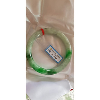 Vòng tay đá ngọc Cẩm Thạch Tự Nhiên Đậu Lý AI Sao 61mm x cọng 9mm Vòng kiểm định P No 157829 Natural Jadeite Xanh Đậu Lý bông bông sáng đều đẹp sang Màu Xanh Đậu Lý bông bông sáng đều đẹp sang ạ
