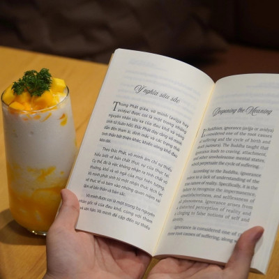 Tình Yêu Không Suy Tư - Con Đường Tu Tập Của Hạnh Phúc - VN