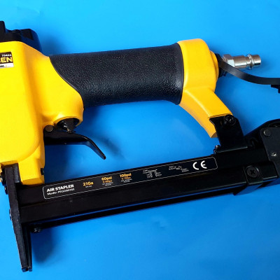 SÚNG BẮN KIM HƠI ( CÔNG NGHIỆP ) 0,8kg TOLSEN 73425 - HÀNG CHÍNH HÃNG