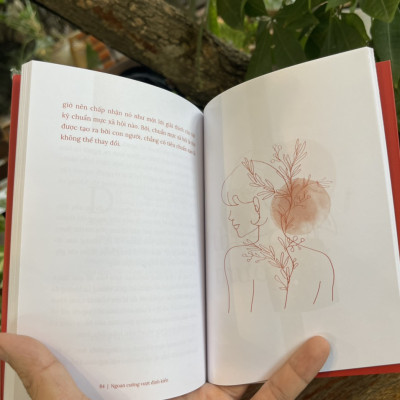 NGOAN CƯỜNG VƯỢT ĐỊNH KIẾN - Chimamanda Ngozi Adichie –Đỗ Ái Nhi dịch -  AZ Việt Nam - NXB  Bản Thanh Niên