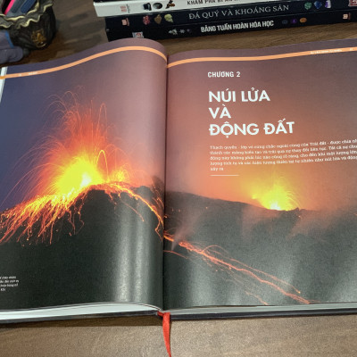 Combo sách Trái đất và sách Khám phá bí ẩn không gian ( Bộ 2 cuốn ) - Tổng hợp kiến thức khoa học tự nhiên và vũ trụ