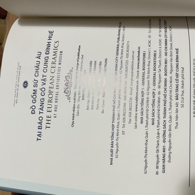 Đồ gốm sứ châu Âu ở Bảo tàng Cổ vật Cung đình Huế (Bìa cứng)