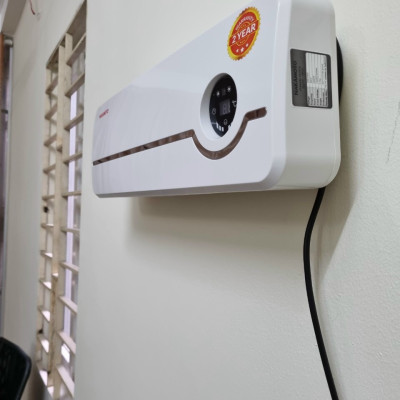 Máy sưởi gốm Nakamoto NK03- Hàng chính hãng 