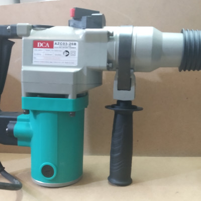 Máy Khoan Đục Bê Tông DCA AZC03-26B (750W) 