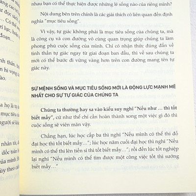 Bộ 3 Cuốn Sách Kỹ Năng Bất Biến Để Thành Công: Kỷ Luật Tự Thân, Kế Hoạch Tài Chính Cá Nhân Và Đừng Làm Việc Chăm Chỉ Hãy Làm Việc Thông Minh