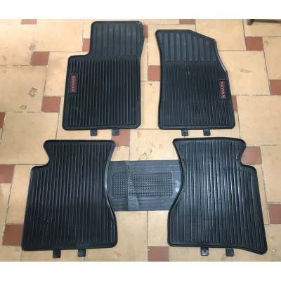 Thảm sàn, lót sàn cao su xe Nissan Navara Hàng 3D cao cấp, không mùi, dễ vệ sinh