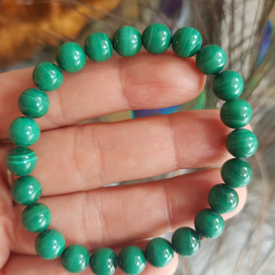 Vòng Tay Phong Thủy Đá Lông Công hay gọi là đá Malachite tự nhiên bóng đẹp Size vòng 7,5mm nữ mệnh Mộc mệnh Hỏa Vòng Xanh Đá Lông Công Vân tự nhiên đẹp đeo tốt sức khỏe, đẹp, may mắn trong công việc ạ