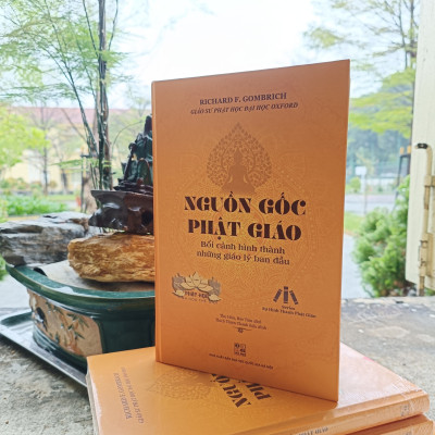 NGUỒN GỐC PHẬT GIÁO - Bối cảnh hình thành những giáo lý ban đâu- Richard F. Gombrich ( bìa cứng)