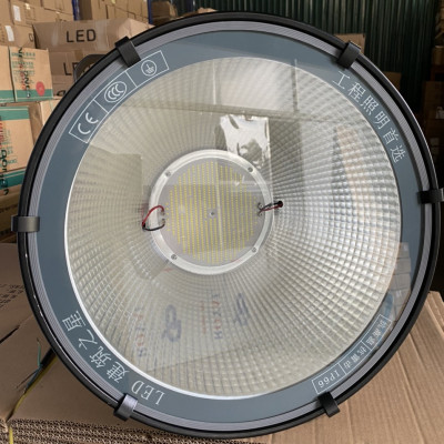 Đèn cẩu tháp, cầu cảng chiếu xa công suất 400W