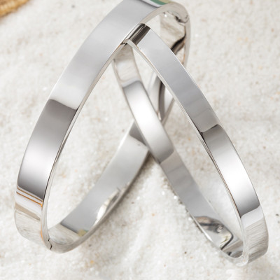 Vòng tay cặp Hàn Quốc VTC13 (Màu bạc)