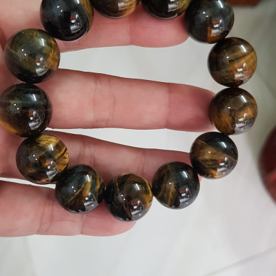 Vòng đeo Tay Nam ĐÁ MẮT HỔ Vàng Xanh tự nhiên size hạt 16mm 13 Viên Nam Mệnh THUỶ Mệnh Mộc đeo Vòng hợp phong thủy làm ăn, kinh doanh tốt đẹp phát đạt tốt sức khỏe ạ