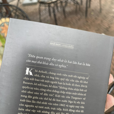 CHA VÀ CON – Ivan Turgenev – Hà Ngọc dịch – Nhã Nam – NXB Văn Học (Bìa mềm)