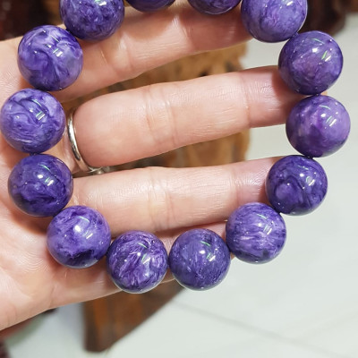 Vòng tay phong thuỷ may mắn nam đá mắt rồng tím vân tự nhiên sịn đẹp sang lắm size vòng hạt 16mm hay 16li màu tím rịm vân tự nhiên của đá mắt rồng Vòng chuẩn hợp Nam mệnh hỏa, mệnh thổ đeo rất sang đẹp hợp mệnh hợp màu hợp làm ăn may mắn tốt đẹp ạ