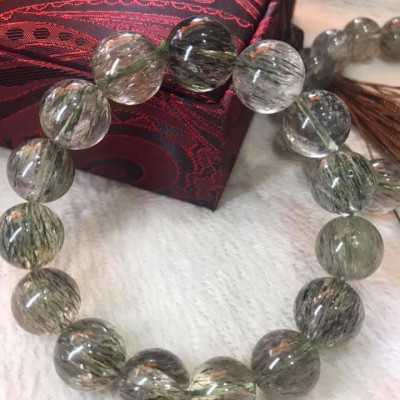 VÒNG NAM VIP 14,5LY  ĐÁ THẠCH ANH TÓC XANH TRONG THẲNG MƯỢT SANG ĐẲNG CẤP  HỢP CÁC ANH MỆNH MỘC HỎA THỦY