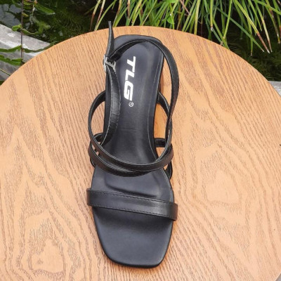 Sandal cao gót hot trend  trẻ trung năng động 20750