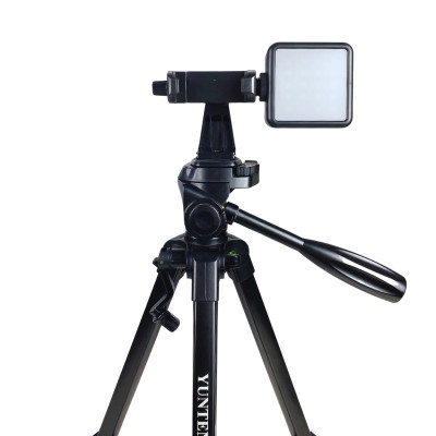 Combo Tripod Yunteng VCT 668 kèm Đèn RGB và kẹp xoay 360 độ - Hàng chính hãng