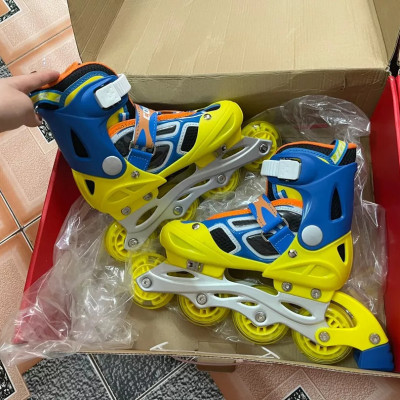 [Tặng Bảo Vệ Hoặc Túi] Giày Patin Trẻ Em Cougar 835LSG, Bánh Đầu Có Đèn Phát Sáng, Có Nút Chỉnh Size