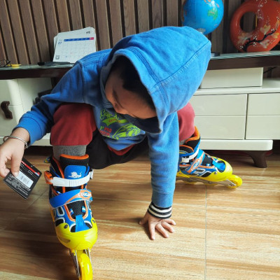 [Tặng Bảo Vệ Hoặc Túi] Giày Patin Trẻ Em Cougar 835LSG, Bánh Đầu Có Đèn Phát Sáng, Có Nút Chỉnh Size